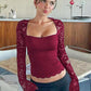 🌻Letzter Tag 50 % Rabatt🌸Einfarbiges Damen-T-Shirt mit Spitzenblumenmuster, gesplitteten Rüschen und transparenten Ärmeln🍷