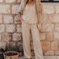 🌺Set aus elegantem Oberteil mit V-Ausschnitt und Hose mit weitem Bein