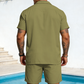 Einfarbiges Zweiteiler-Sommer-Outfit für Herren
