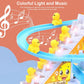 🦆✨ Kleines Entchen, das die Treppe hochläuft – Lustiges elektrisches Spielzeug, leuchtende Farben, perfekt zum Wecken und Zum-Lachen-Bringen deines Babys 🎶🧸